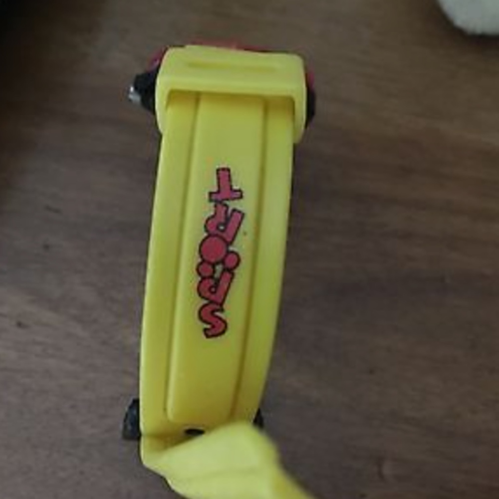 vintage mickey mouse baseball watch - Picture 3 of 3